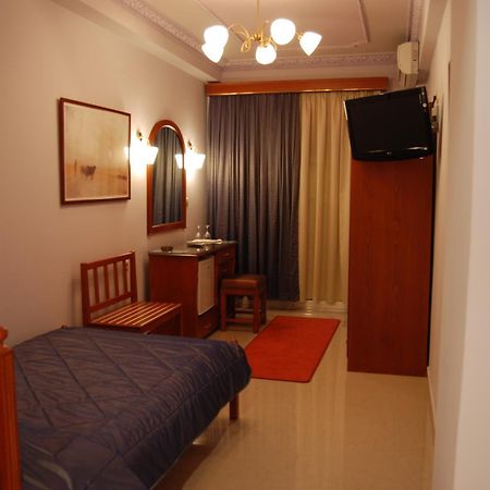 קארדיצה Hotel Avra מראה חיצוני תמונה