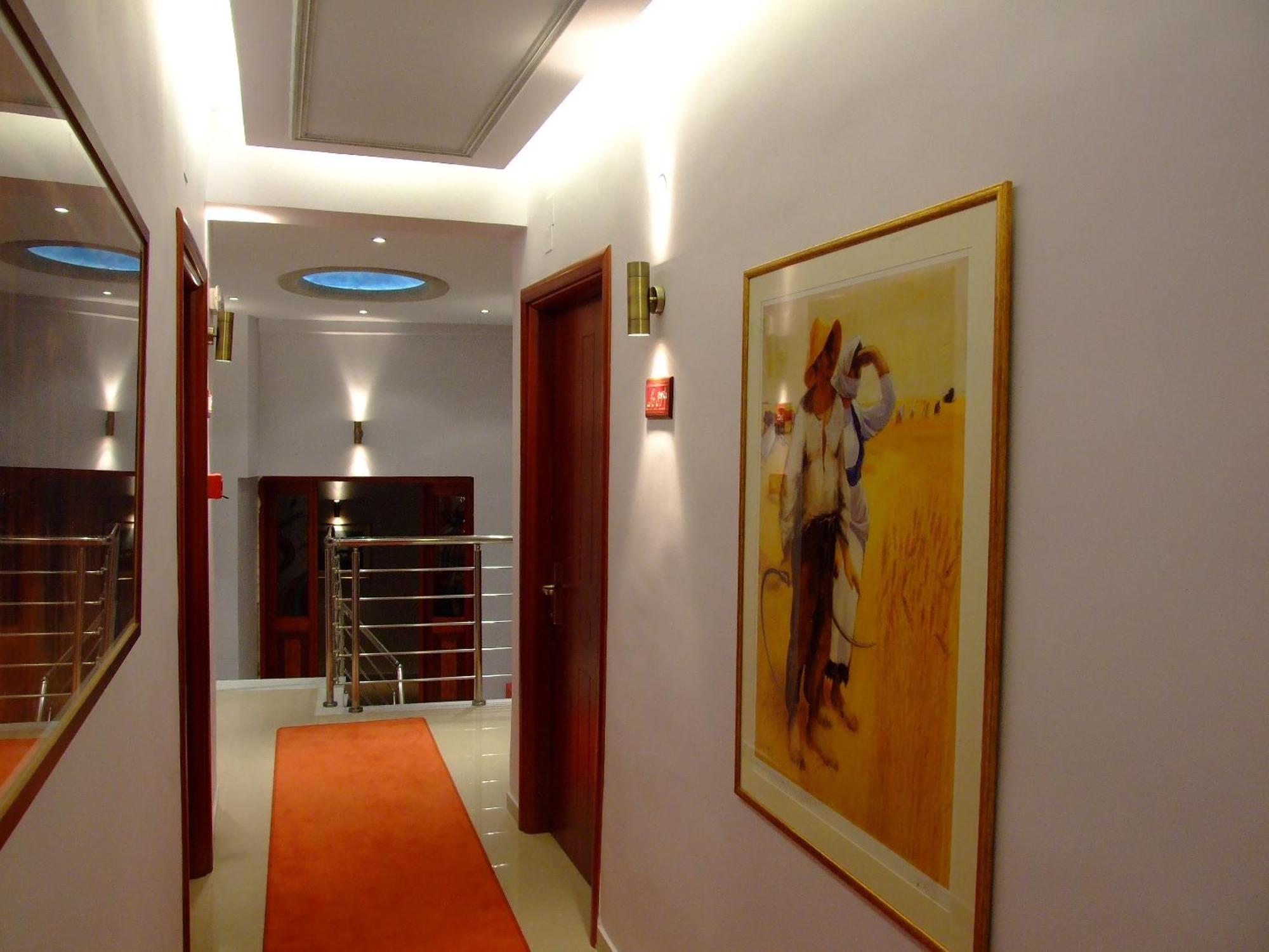 קארדיצה Hotel Avra מראה חיצוני תמונה