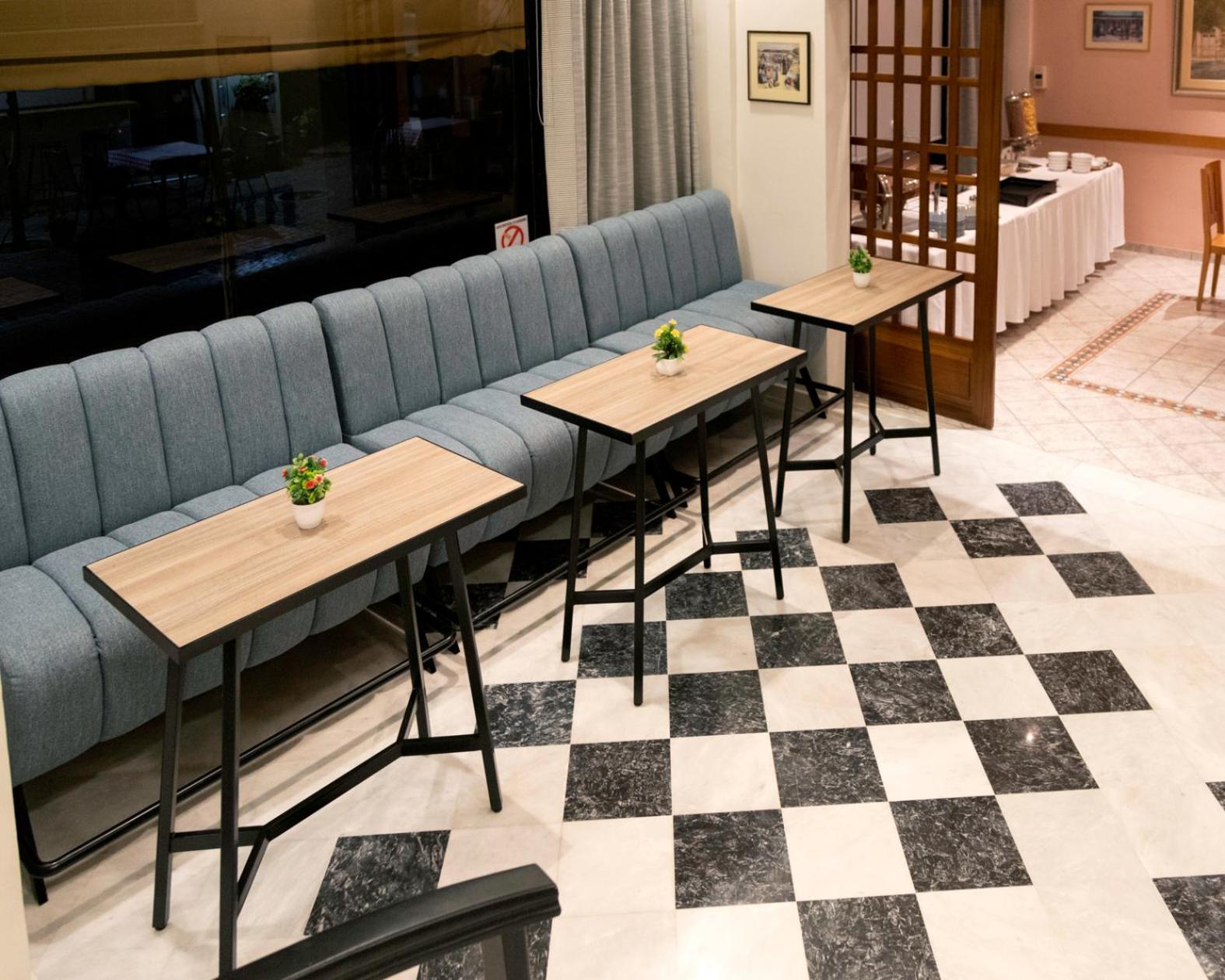 קארדיצה Hotel Avra מראה חיצוני תמונה
