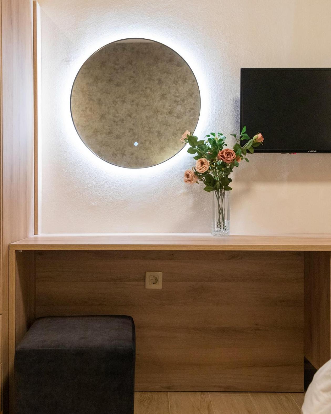 קארדיצה Hotel Avra מראה חיצוני תמונה