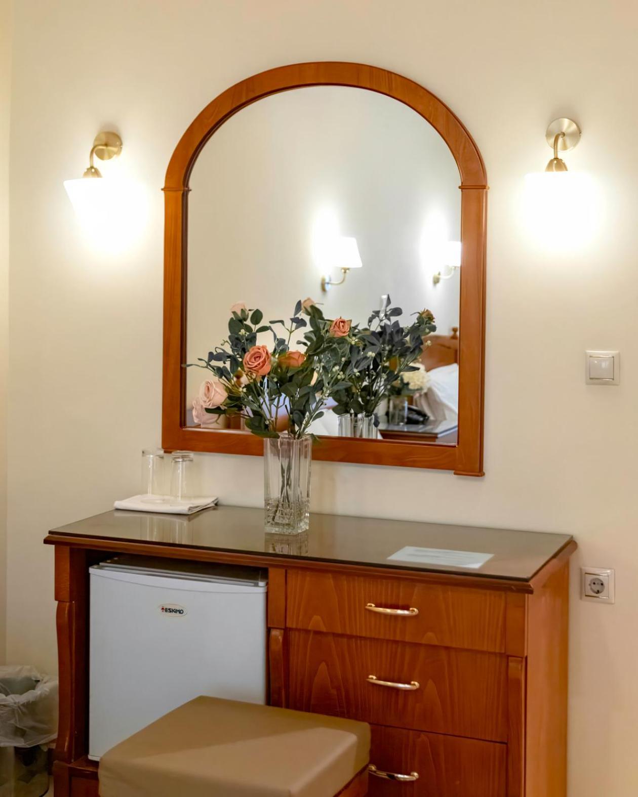 קארדיצה Hotel Avra מראה חיצוני תמונה