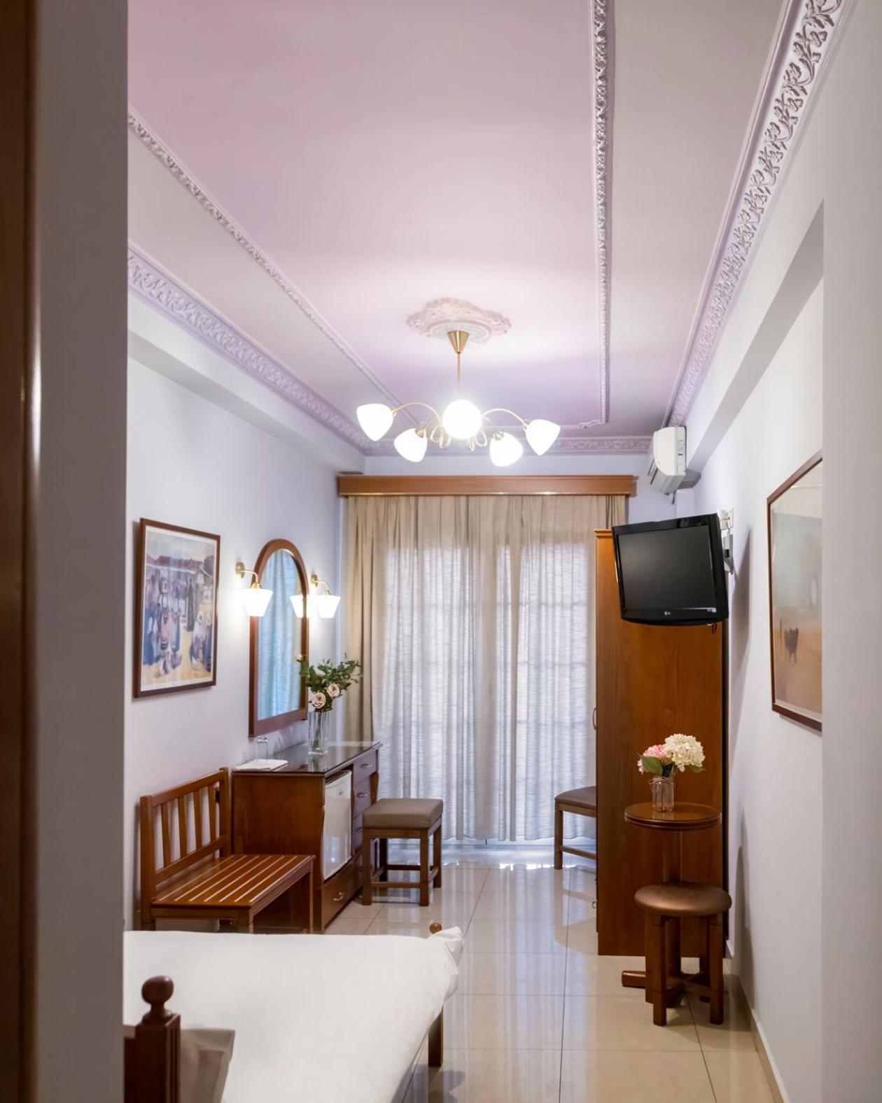 קארדיצה Hotel Avra מראה חיצוני תמונה