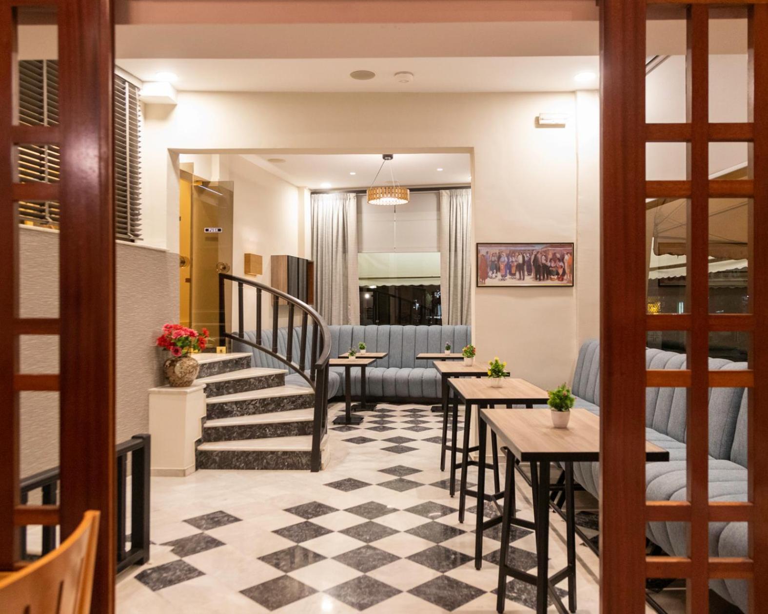 קארדיצה Hotel Avra מראה חיצוני תמונה