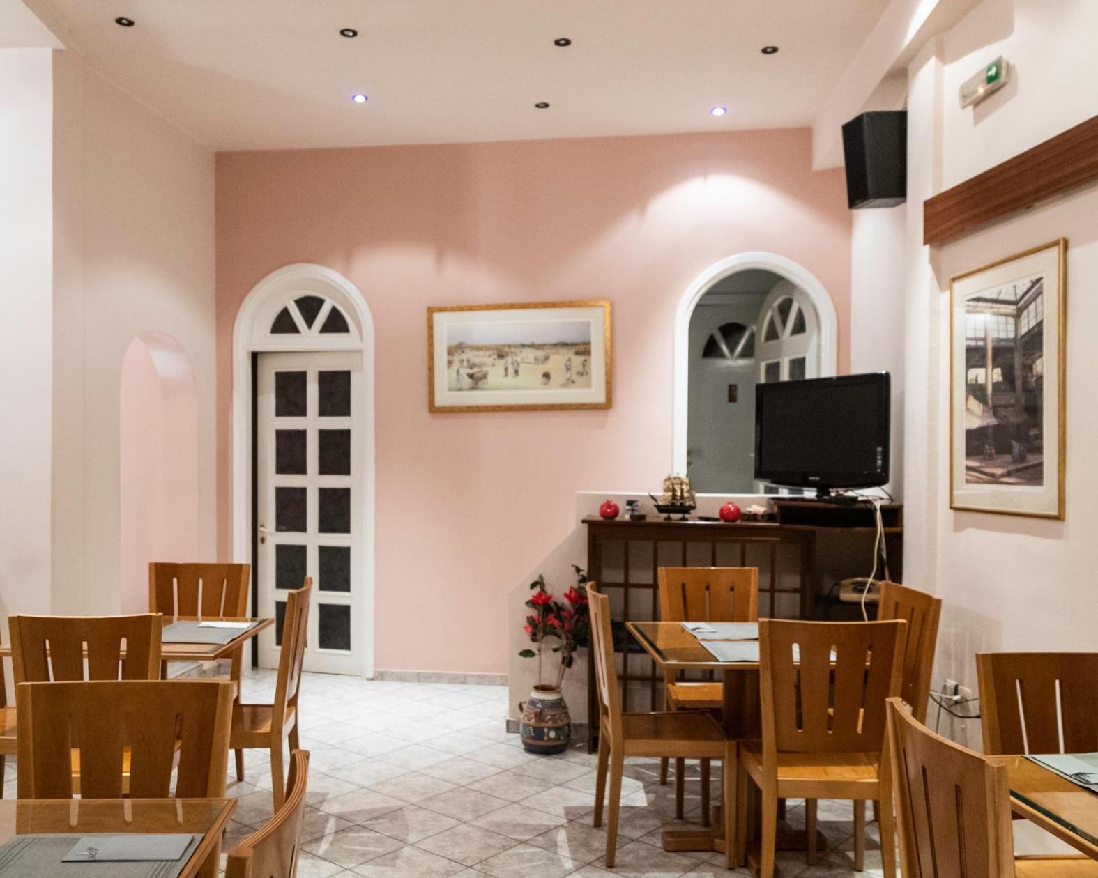 קארדיצה Hotel Avra מראה חיצוני תמונה