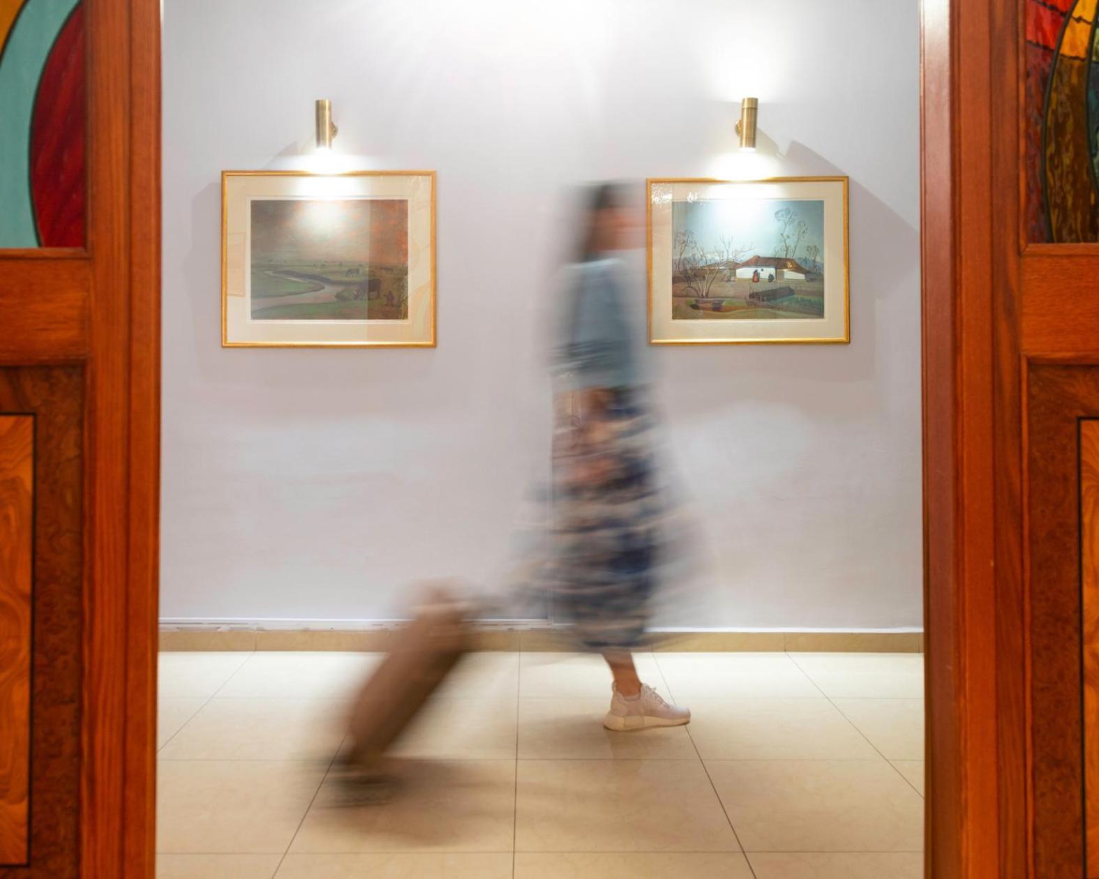 קארדיצה Hotel Avra מראה חיצוני תמונה